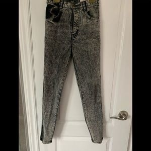 Black acid wash skinny jeans size 26